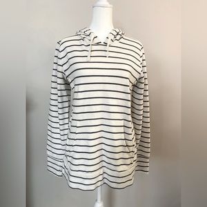 Breast feeding friendly hoodie